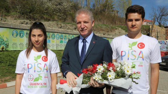 Sivas Valisi Davut Gülün PISA 2018 Nihai Uygulama Okulları  Ziyareti